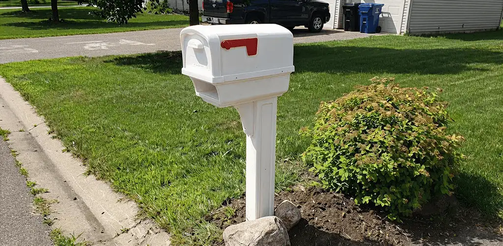 Mailbox installation for a residential curbside mailbox in Providence, RI